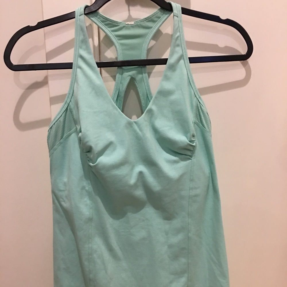 Lululemon Yoga/Work Out Tank Size 10 - Aqua Color